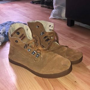 Light brown, suede Tom booties
